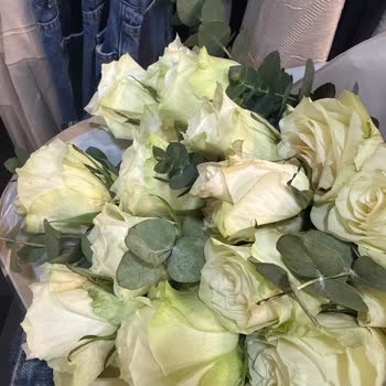 Solmuş Ve Görselle Uyuşmayan Çiçek Buketi İçin Tam İade Talebi