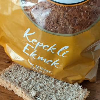 İzmir Girne BİM Şubesinde Satın Alınan Ekmekte Mum İpi Benzeri Yabancı Cisim Ve Sağlık Riski