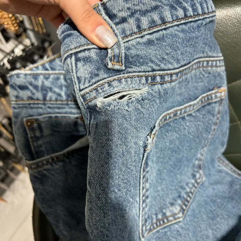 Mavi Pantolonun 4 Kullanımda Yırtılması Ve Haksız Red