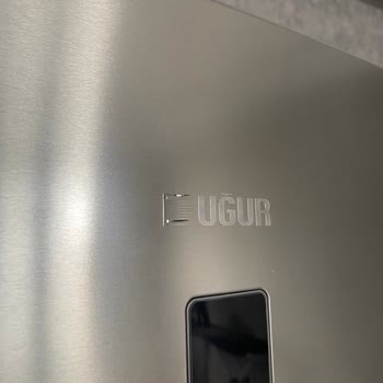 Yeni Alınan Dondurucunun Çizik Ve Ambleminin Çıkması Üzerine Hızlı Değişim Talebi