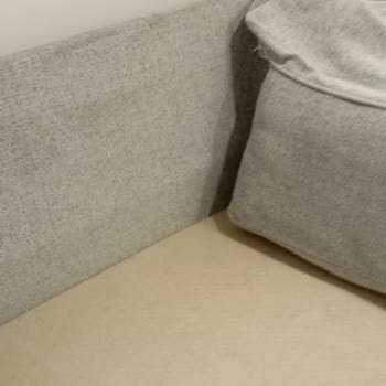 Enza Home Bold Köşe Takımında Yoğun Koku Ve Kalitesiz İşçilik