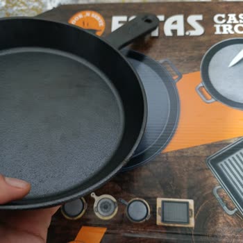 Estaş Eksantrik 24 Cm DemirDöküm Tava Ürünlerinde Tekrarlanan Emaye Kusuru