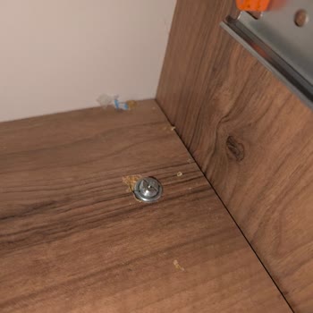 Montajix Gardırop Kurulumunda Kırık Parçalar Ve Geciken Servis