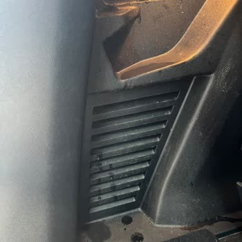 Peugeot 5008 Bagajda Tekrarlayan Su Girişi Ve Küflenme, Değişim Talebi