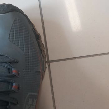 Lumberjack Outdoor Ayakkabısının Kenarları Açıldı Ve Mağaza Yardımcı Olmadı