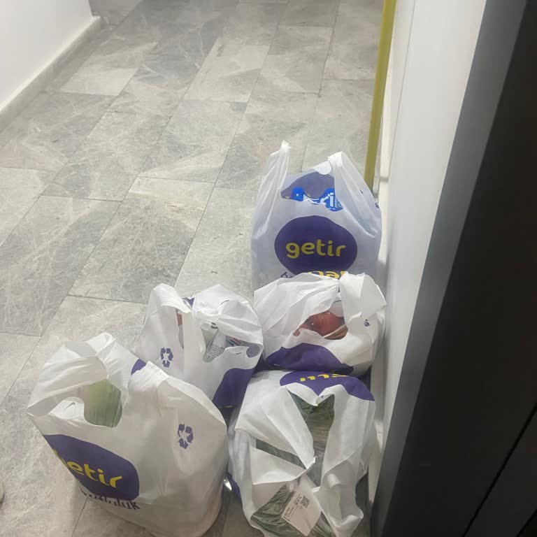 Kapımda Başkasının Siparişi Bırakıldı, Müşteri Hizmetleri Yanıt Vermiyor