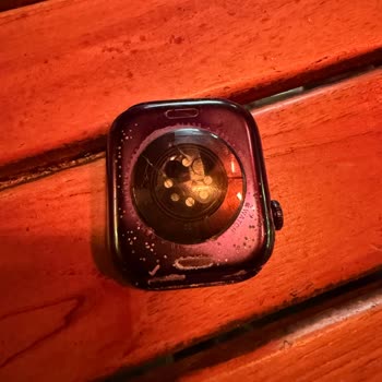 Garanti Kapsamında Apple Watch 10 Boya Atması Ve Sensör Camı Çatlağı İçin Değişim Talebi