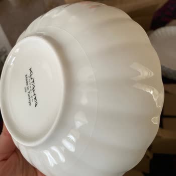 Eksik Ve Çatlak Ürün Bildirimi Reddedildi, Müşteri Hizmetlerinden Cevap Yok