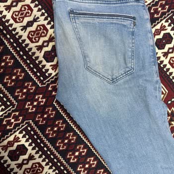 Mavi Ürünün Kumaşı Yıprandı Ve Genişledi, Mağaza İadesini Reddetti