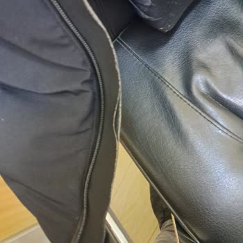 Boyner'de Discovery Kaz Tüyü Montumdaki Yapışkan Bant Sorunu Reddedildi