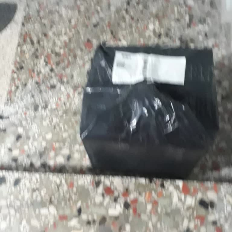 PTT Kargo'nun İmzasız Ve Bildirimsiz Teslimatı Yaşlı Anneyi Zor Duruma Soktu