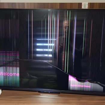 Kırık Ekranlı Toshiba TV İçin İade Ve Geri Ödeme Talebi