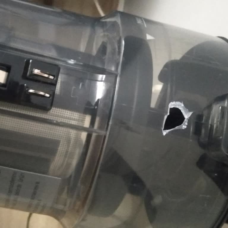 Garanti Kapsamındaki Toz Haznesi Mandalı Kırıldı Ücretsiz Değişim Talebi