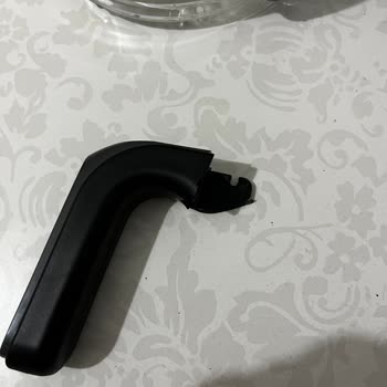 Karaca 2 In 1 Kahve Makinesi İlk Kullanımda Kırılan Tutma Kolu İçin Değişim Talebi