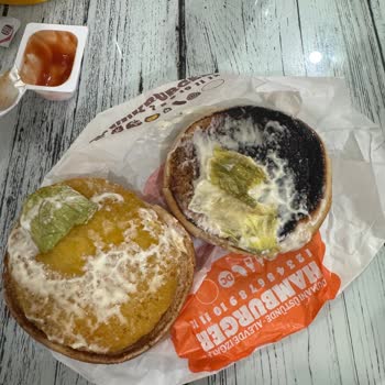 Burger King Şubesinde Yanmış Burger İçin Ücret İadesi Talebi