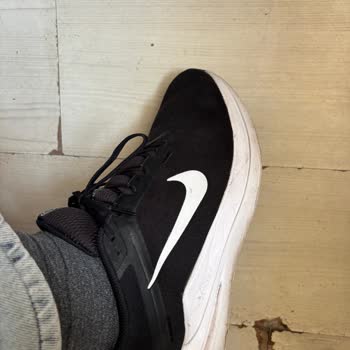 Ayıplı Nike Winflo 10 Ayakkabıda Gıcırtılı Ses Sorunu Ve İade Reddi