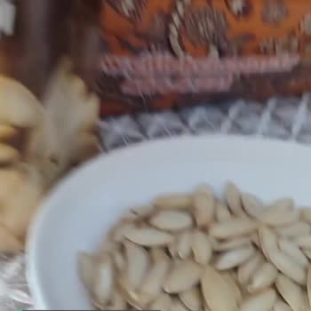 Çitlekçi Kabak Çekirdeğinin İçinden Alçı Çıktı!