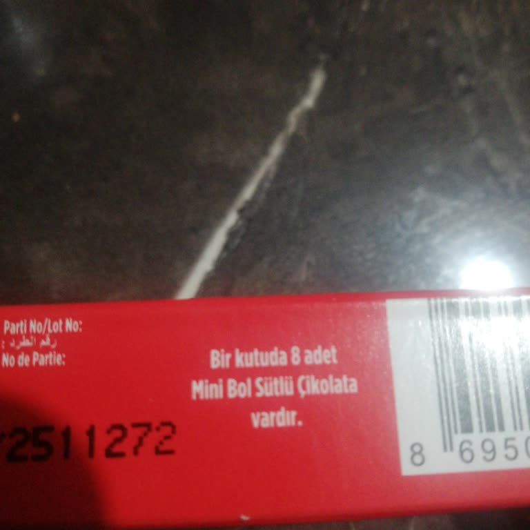 Ambalajda 8 Adet Yazılı Çikolata Paketi 7 Adet Çıktı
