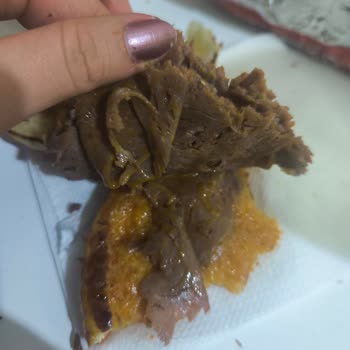 Kötü Kokulu Ve Renk Değiştirmiş Burger, İade Talebi İhmali