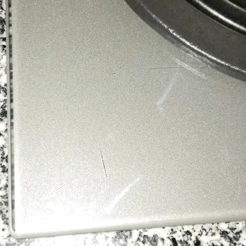 Garanti Dışı Cam Çizik Değişimi İçin 4.800 TL Ücreti Talebi