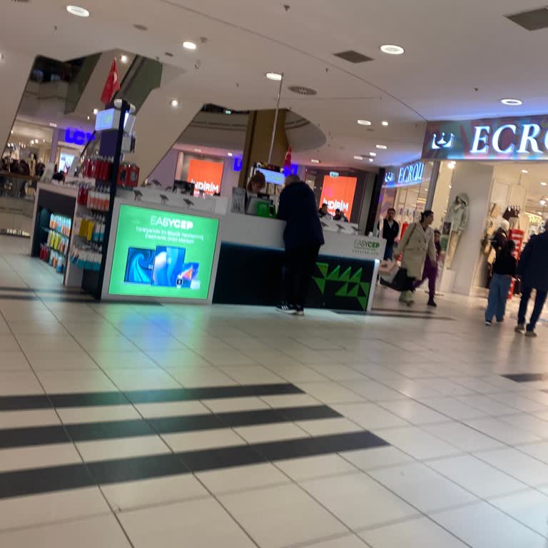 EasyCep Mağazasında Saygısız Ve İlgisiz Personel Davranışı