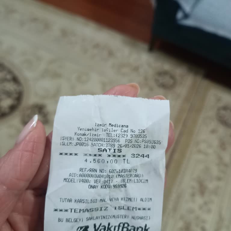 Sigorta Provizyonu Alınmadan Muayene Ve Yanıltıcı Bilgilendirme Nedeniyle Ücret İadesi Talebi