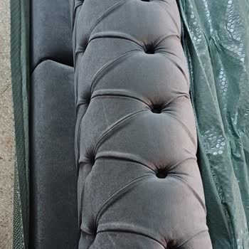 Selçuk Mobilya Yanlış Renk Koltuk ve Çizik Yatak Odası Takımı İçin 2 Yıllık İlgisiz Yanıt