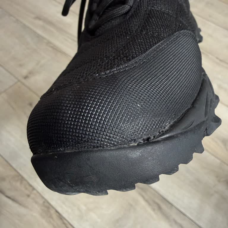 Greyder Ankara Mağazası Defolu Ayakkabı Değişim Talebimi Reddetti