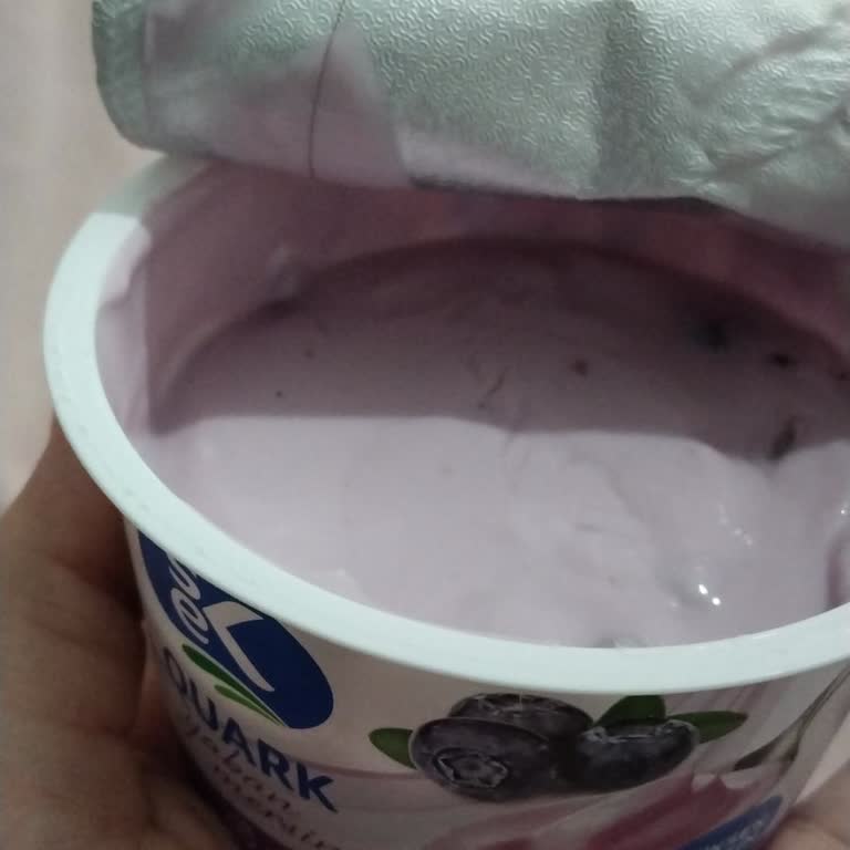 İki Yaşındaki Çocuğuma Aldığım Yoğurtta Siyah Saç Bulunması