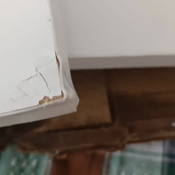 A101’in Hasarlı Gardırobunun Evden Alınmaması Müşteriyi Mağdur Ediyor