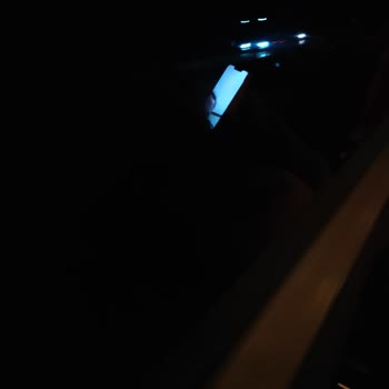 Mazot Biten Otobüs Soğukta Kaldı Ve Yardım Bekliyor