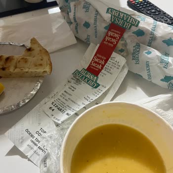 Bursa İshakbey İskender’deki Sipariş Soğuk Ve Eksik Geldi