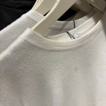 Piazza Avm Stradivarius Mağazasında Kirli Ortam Ve Ciddiyetsiz Çalışanlar