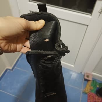 Harley-Davidson Bot Sol Ayağımın Arkasını Ciddi Şekilde Vurdu ve Kısa Sürede Yara Yaptı