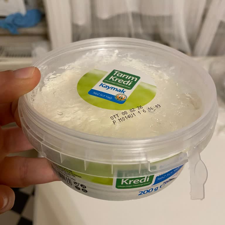 Kaymak Ürününün Son Kullanma Tarihine Yakın Bozulması