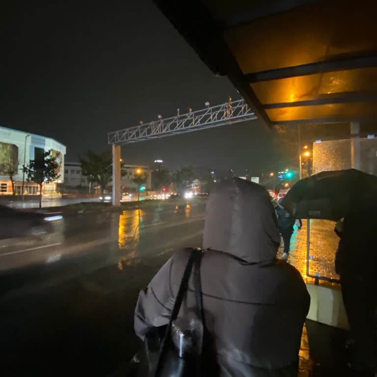 Avcılar Karaağaç Minibüs Hattında 19.00 İle 21.00 Saatlerinde Sefer Sıklığı Yetersiz