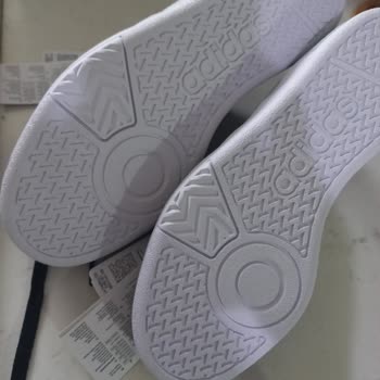 Yanlış Ürün: Tek Ayak Ve Farklı Numara Gelen Adidas Ayakkabı