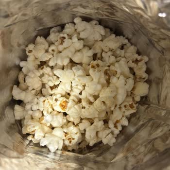 Karamelli Etiketli Pakette Sade Mısır Bulundu, Güven Sarsıldı