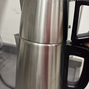 Karaca Çaydanlık Kulpu Kırıldı!