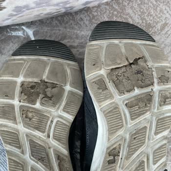 Skechers Ayakkabısının Tabanı Parçalandı, Üretim Hatası Olmadığı İddiası