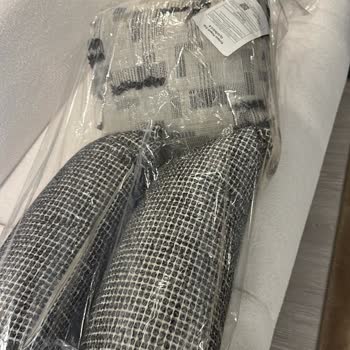 Teslimat Gecikmesi, Eksik Ve Defolu Koltuk Takımı Şikayeti