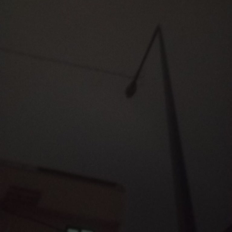 Şair Baki Sokak'ta Lambanın Yanmaması Güvenlik Endişesine Yol Açıyor