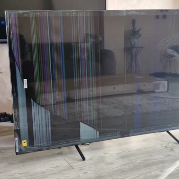 Horoz Lojistik'in Dikkatsiz Taşıması Sonucu Televizyon Hasarı Ve İletişim Sorunu