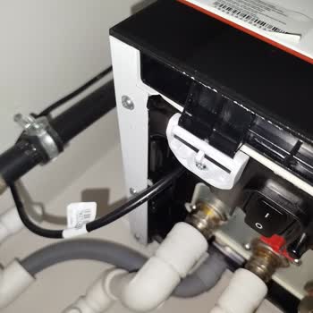 Viessmann Kombimde Sürekli Su Kaçağı Ve Servise Ulaşılamıyor