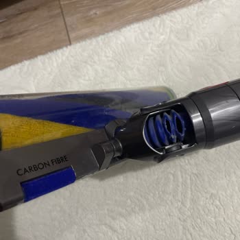 Dyson V15 Süpürgenin Filtre, Başlık Ve Batarya Sorunları İçin Yetersiz Satış Sonrası Destek!