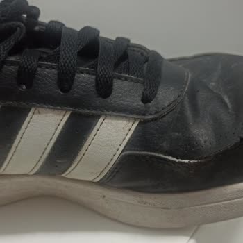 Değişim Garantili Adidas Ayakkabıda Kalite Sorunu Ve Kullanıcı Hatası İddiası