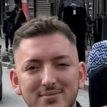 Dünya Göz Hastanesi'nde Tekrarlanan Hatalı Göz Kapağı Ameliyatları Ve 50.000 TL İadesi Talebi