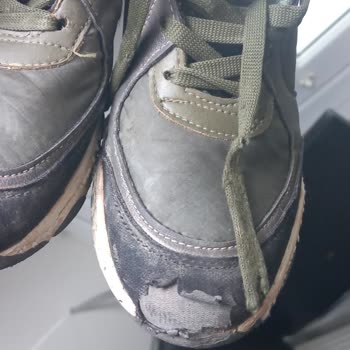 Bir Hafta İçinde Soyulan Spor Ayakkabı İçin İade Talebi