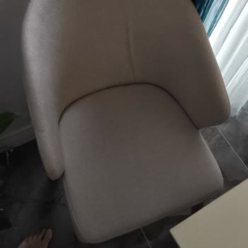 Kısa Sürede Dağılan Sandalyeler İçin Şehir Dışı Destek Reddi