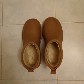 Ayak Terlemesi Ve Hijyen Sorunu Nedeniyle Kadın Ev Botunun İadesi